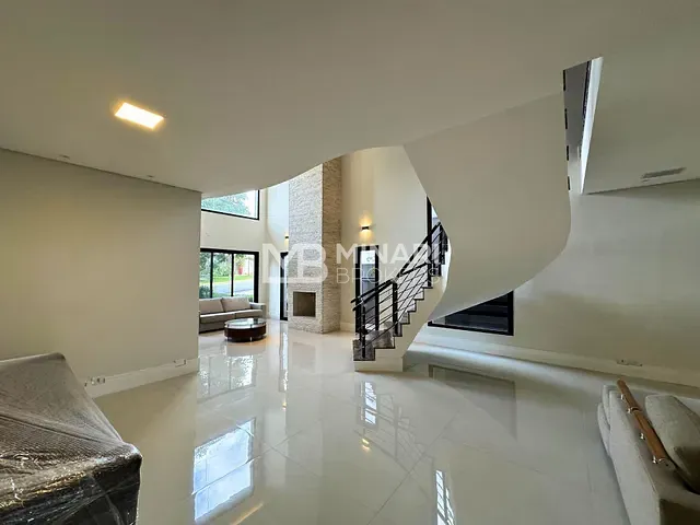Casa com 500m² 4 quartos e 6 banheiros, à venda, no bairro Alphaville Residencial Plus em Barueri