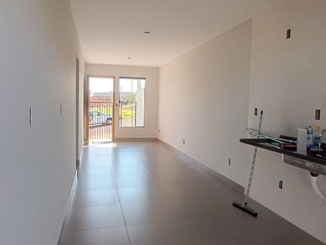 Casa com 126m² 2 quartos e 1 banheiro, à venda, no bairro Residencial Araucária em Cambé