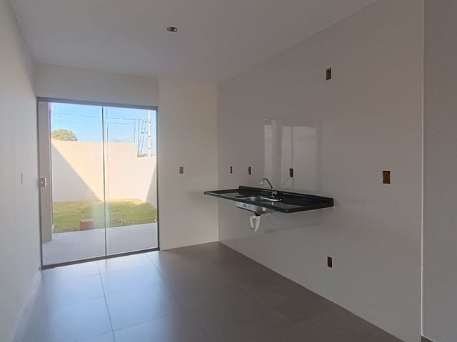 Casa com 126m² 2 quartos e 1 banheiro, à venda, no bairro Residencial Araucária em Cambé