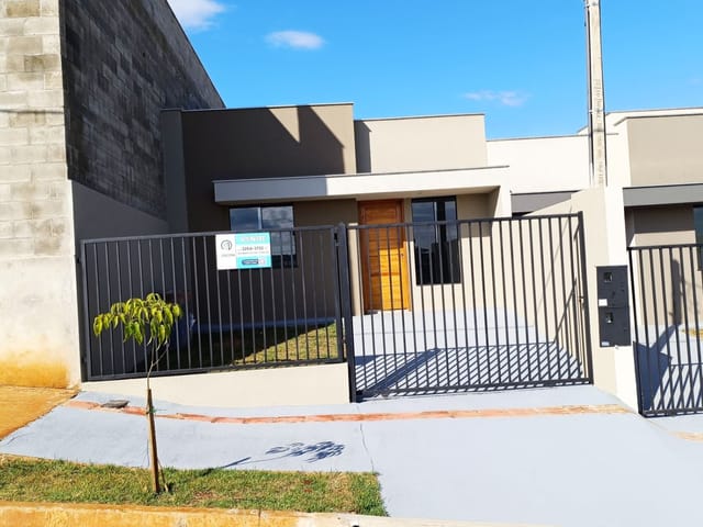 Casa com 126m² 2 quartos e 1 banheiro, à venda, no bairro Residencial Araucária em Cambé