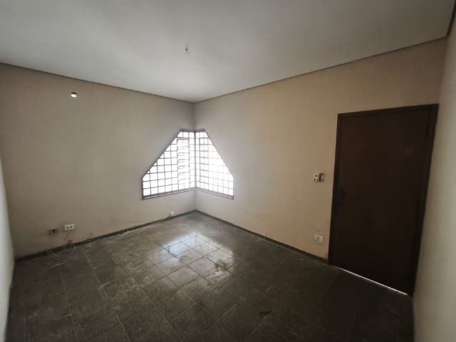 Casa 3 quartos e 3 banheiros, à venda, no bairro Parque Estoril em Fernandópolis