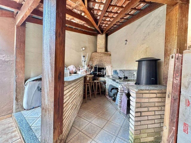 Casa com 215m² 3 quartos e 3 banheiros, à venda, no bairro Igapó em Londrina
