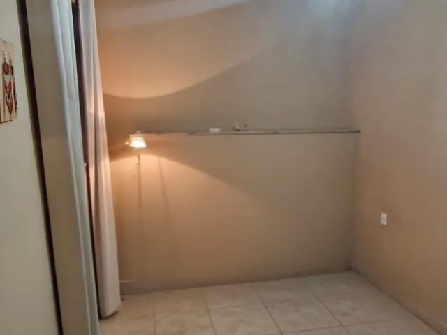 Casa 1 quarto e 1 banheiro, para alugar, no bairro Madruga em Vassouras
