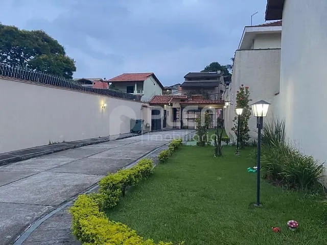Casa com 133m² 3 quartos e 3 banheiros, à venda, no bairro Conjunto Residencial Santa Terezinha em São Paulo