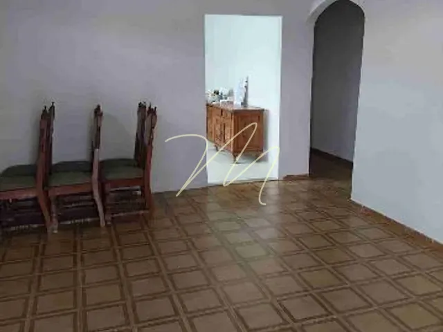Casa com 450m² 3 quartos e 2 banheiros, à venda ou para alugar, no bairro Jardim Caraípe em Teixeira de Freitas