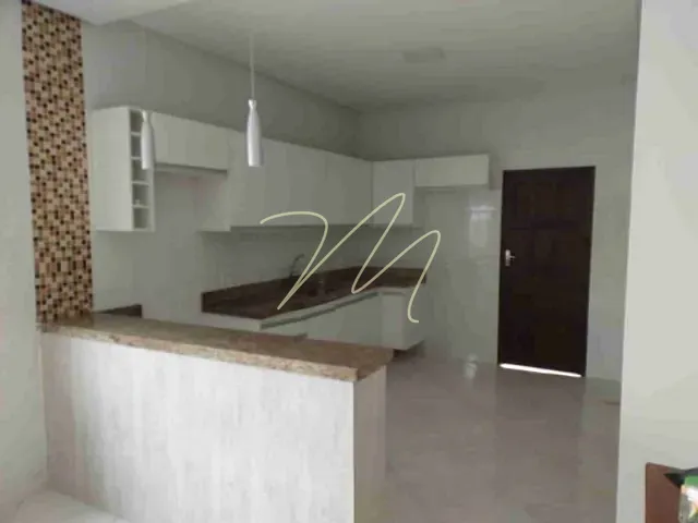 Casa com 450m² 3 quartos e 2 banheiros, à venda ou para alugar, no bairro Jardim Caraípe em Teixeira de Freitas