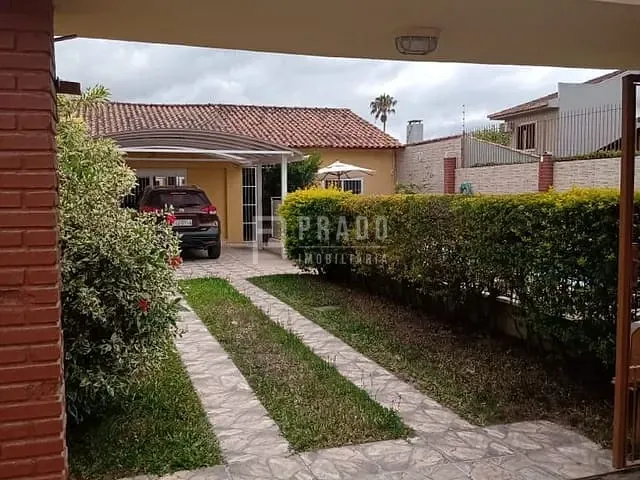 Casa com 430m² 3 quartos e 1 banheiro, à venda, no bairro Laranjal em Pelotas