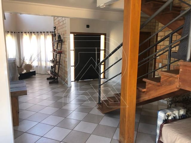 Casa com 360m² 3 quartos e 3 banheiros, à venda, no bairro Vila Omízollo em Louveira