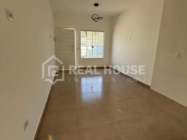 Casa 2 quartos e 1 banheiro, à venda, no bairro Vila Aeroporto em Sorocaba