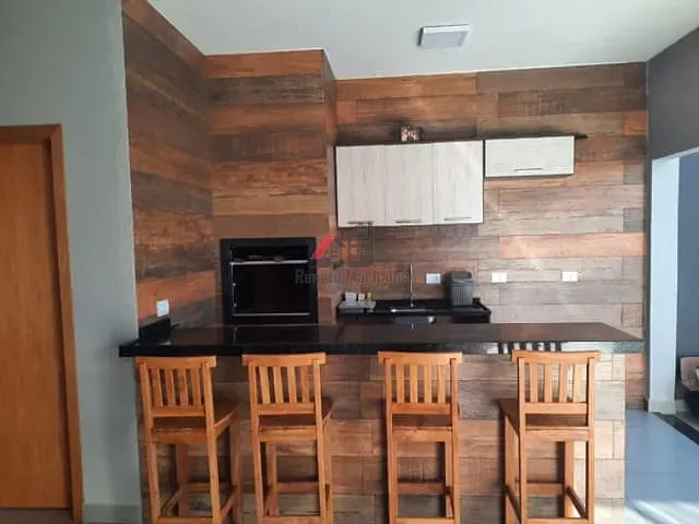 Casa com 268m² 3 quartos e 2 banheiros, à venda, no bairro Jardim Aeroporto em Arapongas