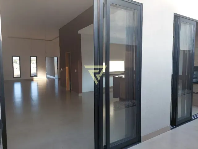 Casa com 250m² 3 quartos e 3 banheiros, à venda, no bairro Bonfim Paulista em Ribeirão Preto