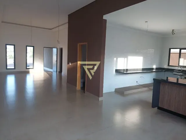 Casa com 250m² 3 quartos e 3 banheiros, à venda, no bairro Bonfim Paulista em Ribeirão Preto