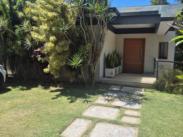 Casa com 1470m², à venda, no bairro Carangola em Petrópolis
