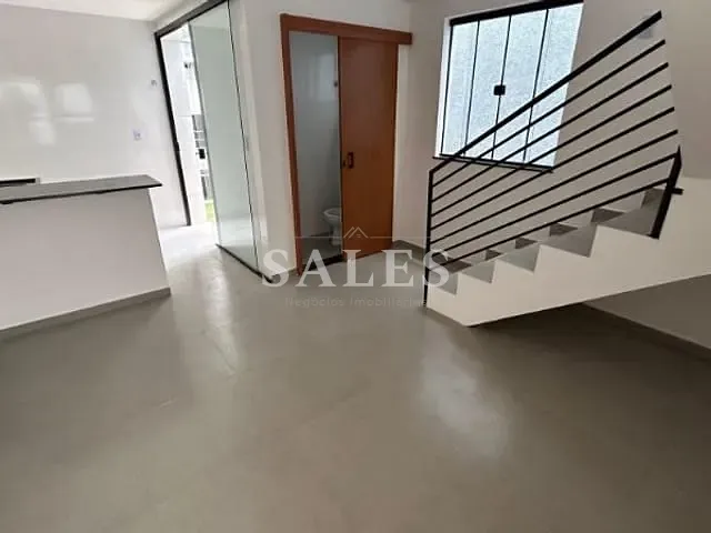 Casa com 91m² 2 quartos e 2 banheiros, à venda ou para alugar, no bairro Centro em Bicas