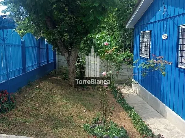 Casa com 528m² 2 quartos e 1 banheiro, à venda, no bairro Uvaranas em Ponta Grossa