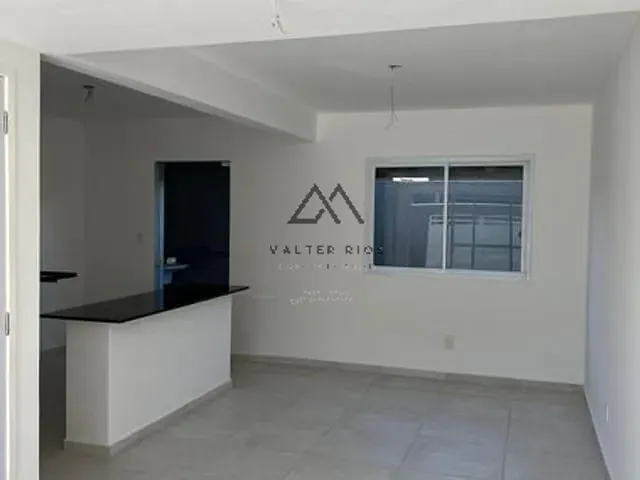 Casa 3 quartos e 2 banheiros, à venda, no bairro Zona Sul em Ilhéus