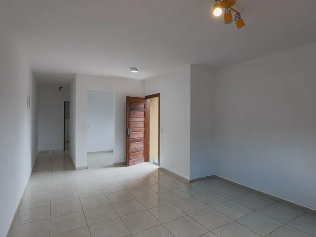 Casa 2 quartos e 1 banheiro, para alugar, no bairro Jardim Paulista em Atibaia