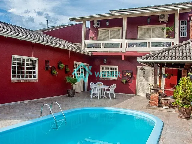 Casa com 396m² 3 quartos e 2 banheiros, à venda, no bairro Vila Santa Lucia em Campo Bom
