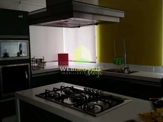 Casa com 350m² 3 quartos e 4 banheiros, à venda ou para alugar, no bairro Parque Residencial Itapeti em Mogi das Cruzes