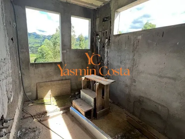 Casa 4 quartos e 4 banheiros, à venda, no bairro Vargem da Ponte em Córrego do Bom Jesus