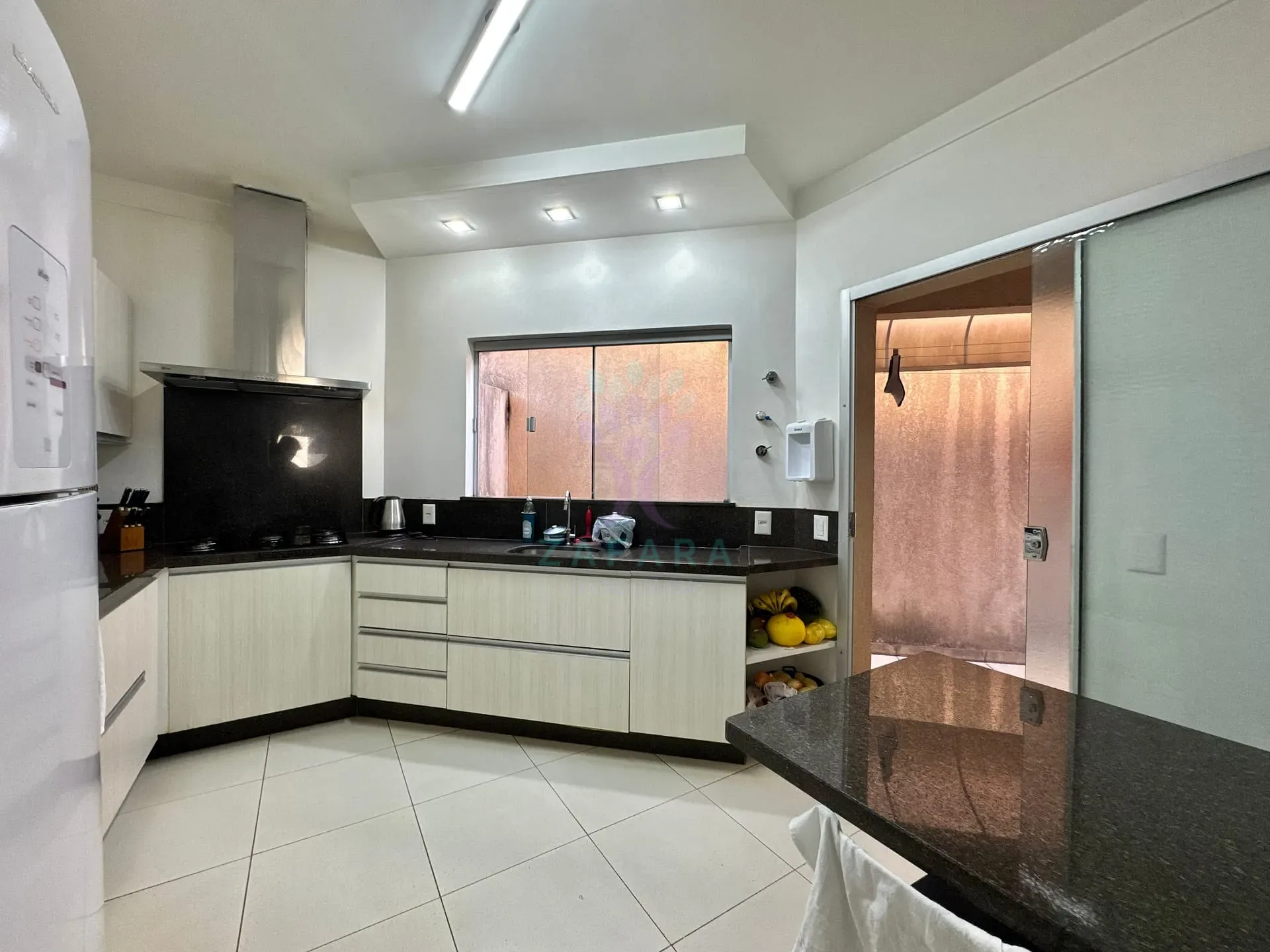 Casa, 3 quartos, 248 m² - Foto 8