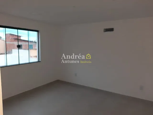 Casa 2 quartos e 1 banheiro, à venda, no bairro Palmeiras em Cabo Frio