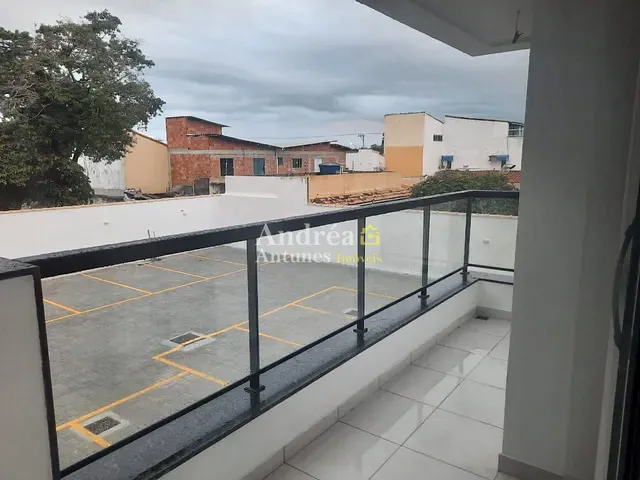 Casa 2 quartos e 1 banheiro, à venda, no bairro Palmeiras em Cabo Frio