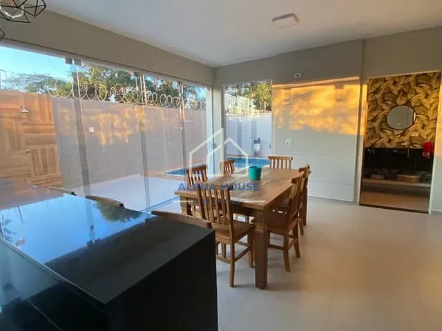 Casa com 427m² 3 quartos e 4 banheiros, à venda, no bairro Loteamento Residencial Reserva dos Lagos em Pindamonhangaba