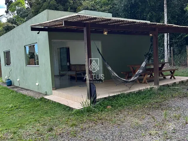 Casa 2 quartos e 2 banheiros, à venda, no bairro itacare em Itacaré