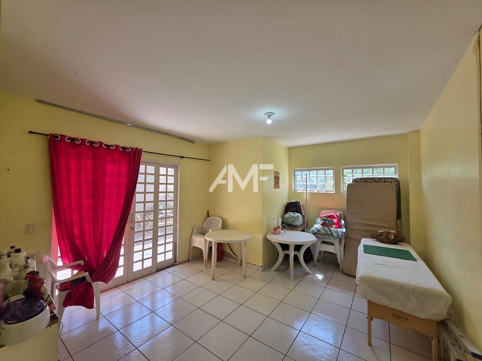Casa à venda com 3 quartos, 250m² - Foto 8