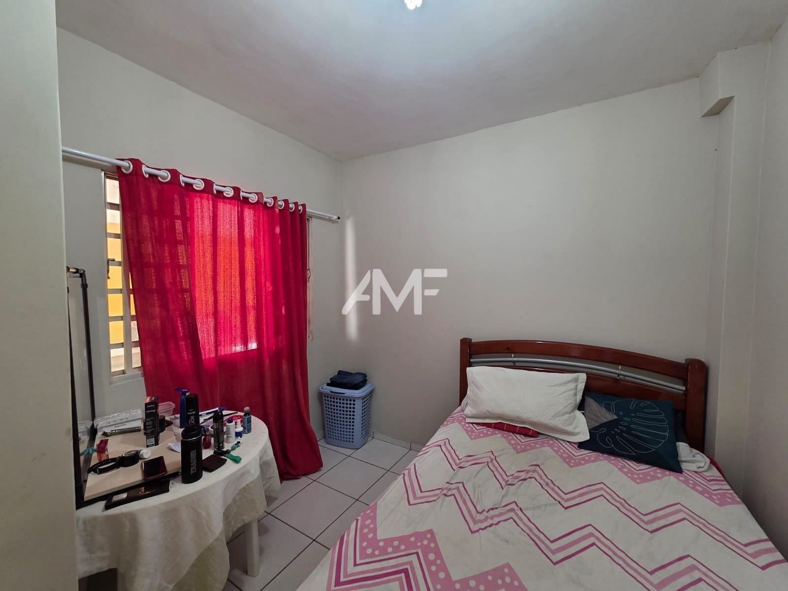 Casa à venda com 3 quartos, 250m² - Foto 15