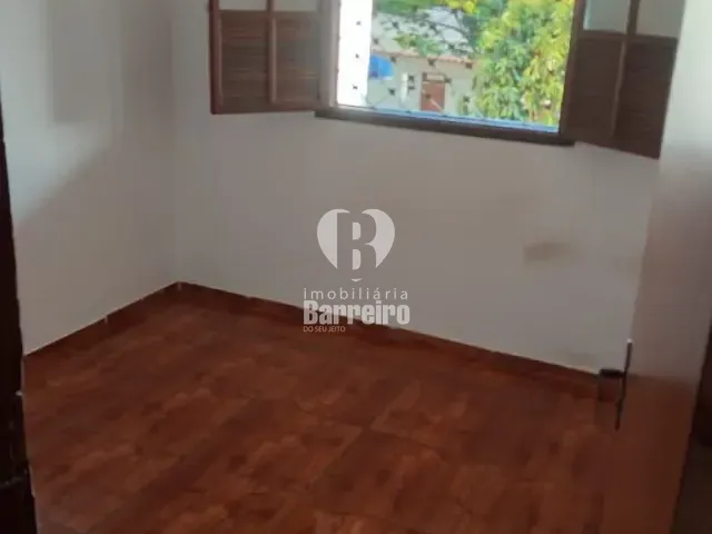 Casa 5 quartos e 3 banheiros, à venda, no bairro Diamante (Barreiro) em Belo Horizonte