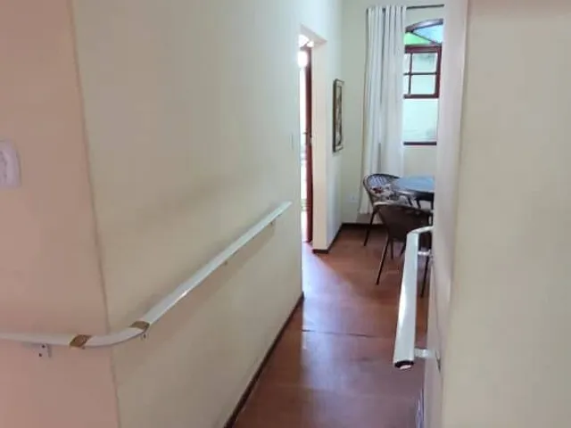Casa 5 quartos e 2 banheiros, à venda, no bairro Carvoeira em Florianópolis