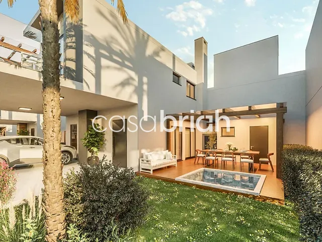 Casa 3 quartos e 4 banheiros, à venda, no bairro Jardim Mauá em Novo Hamburgo
