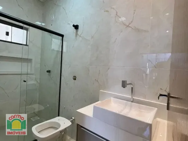 Casa com 200m² 3 quartos e 3 banheiros, à venda, no bairro Jardim Itália em Anápolis
