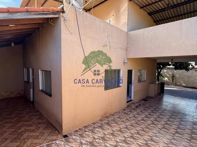 Sobrado 2 quartos e 3 banheiros, à venda, no bairro Boa Esperança em Ladário