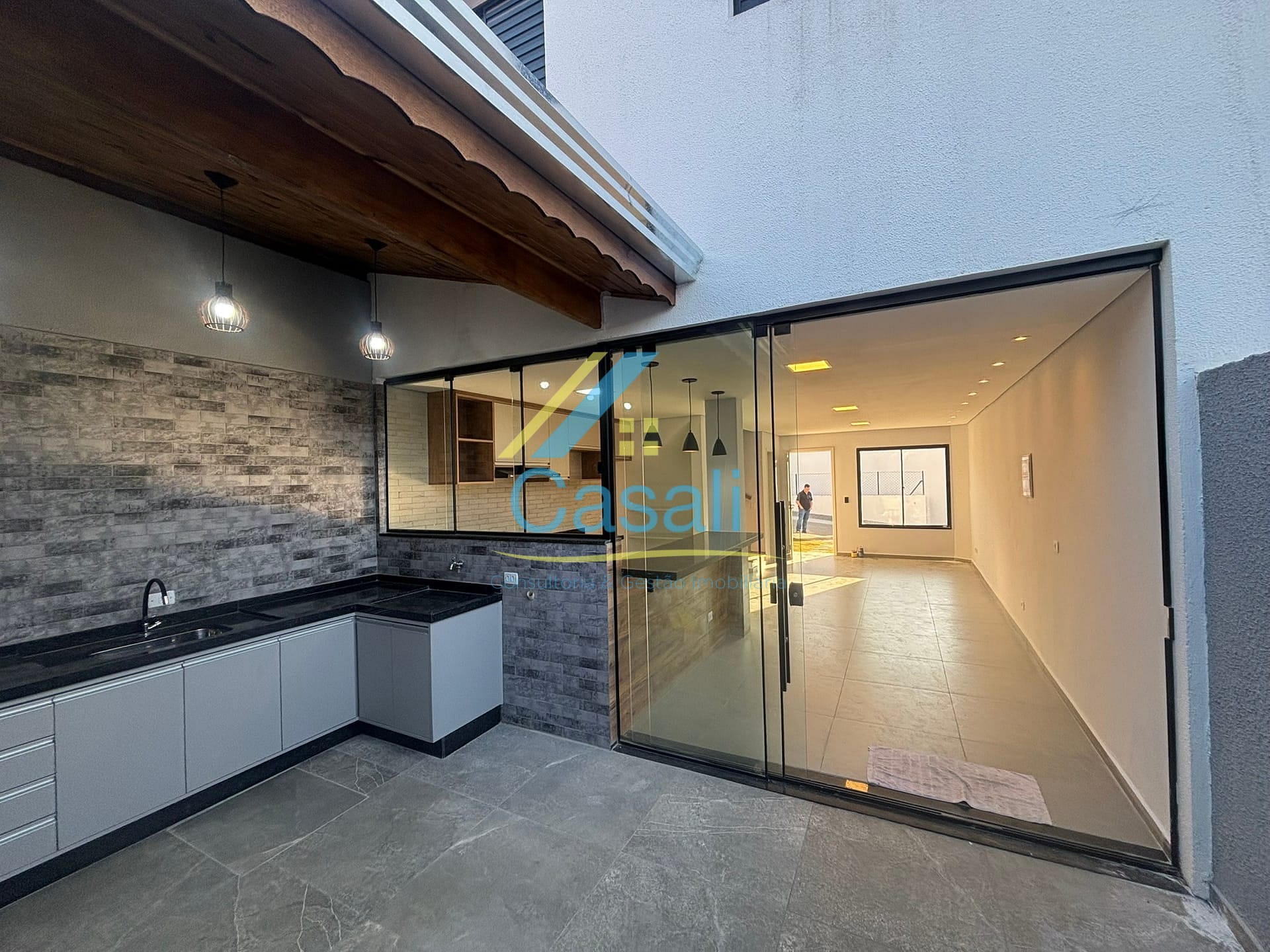 Casa à venda com 3 quartos, 80m² - Foto 9
