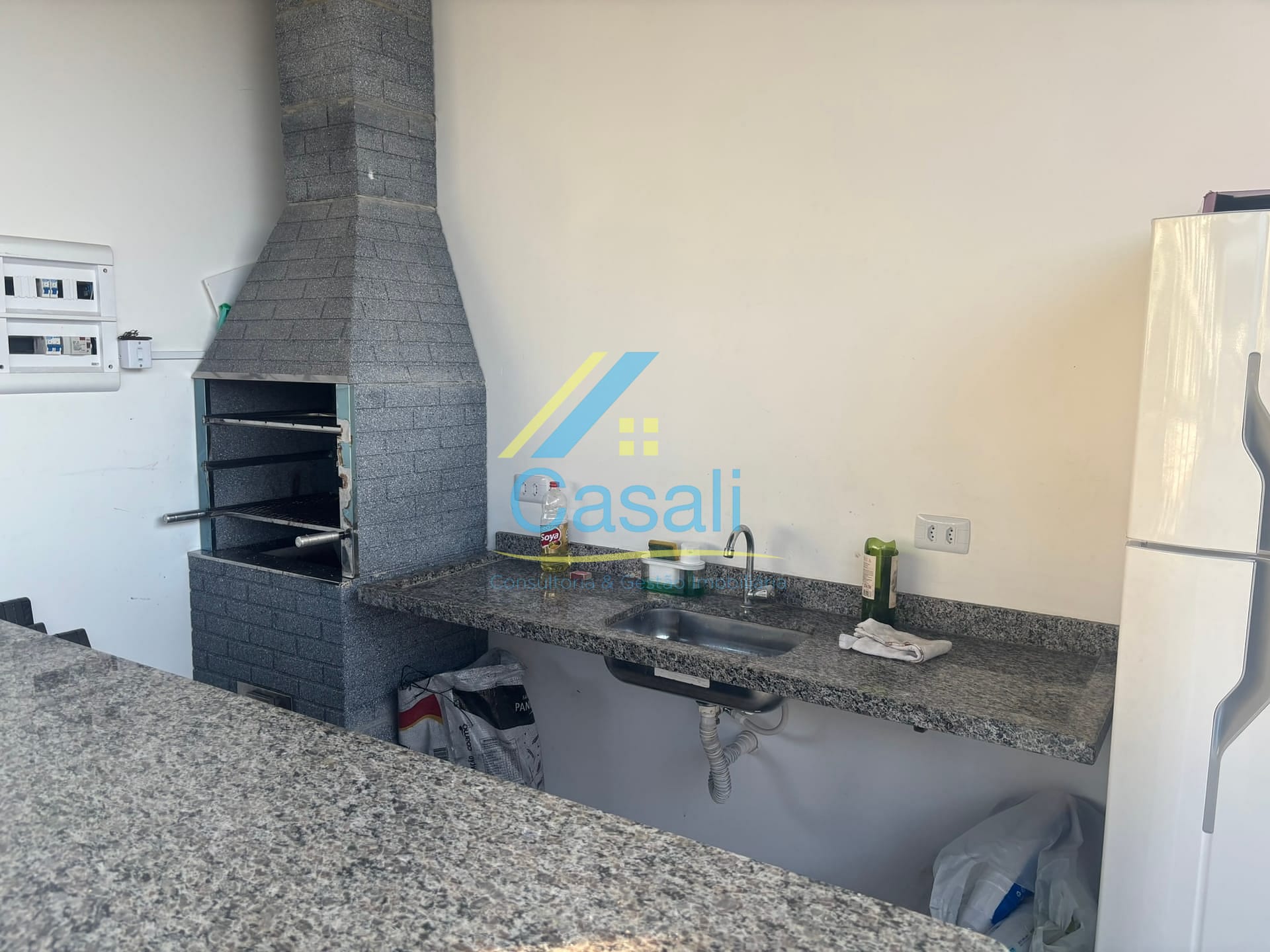 Casa à venda com 3 quartos, 80m² - Foto 26