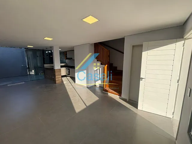 Casa 3 quartos e 3 banheiros, à venda, no bairro Taboão em São Roque