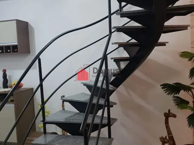 Casa à venda, no bairro Jardim Cristina em Pindamonhangaba