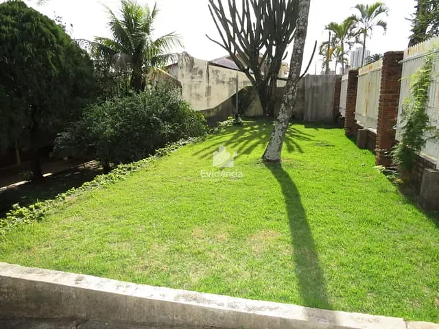 Casa com 987m² 3 quartos e 4 banheiros, à venda, no bairro San Remo em Londrina