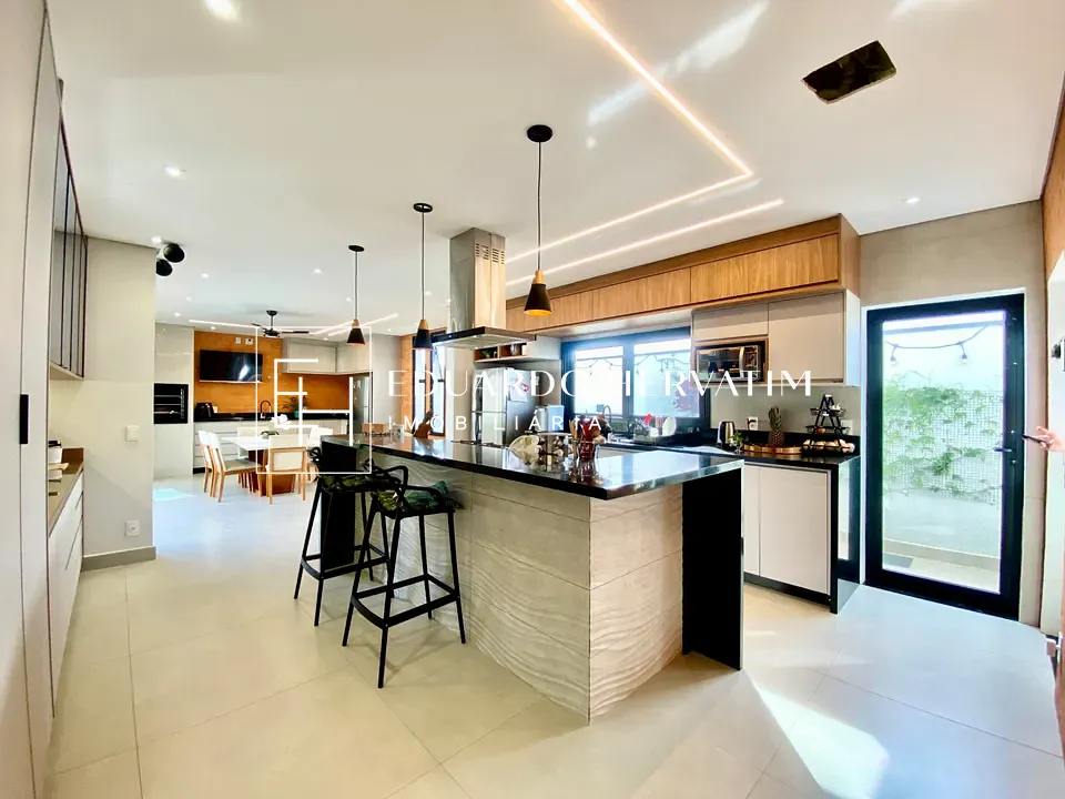 Casa, 3 quartos, 255 m² - Foto 8