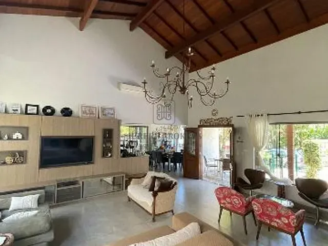 Casa 3 quartos e 5 banheiros, à venda, no bairro Jurerê Internacional em Florianópolis