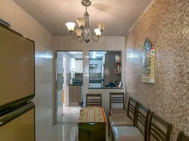 Casa com 105m² 2 quartos e 1 banheiro, à venda, no bairro Ouro Verde em Campo Largo