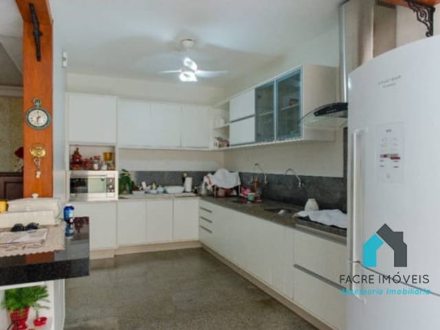 Casa com 577m² 3 quartos e 6 banheiros, à venda, no bairro Centro Norte em Cuiabá