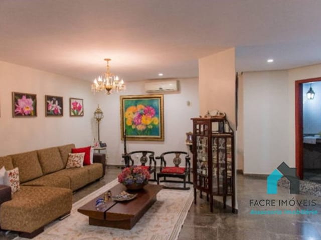 Casa com 577m² 3 quartos e 6 banheiros, à venda, no bairro Centro Norte em Cuiabá