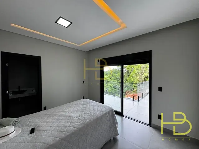 Casa 3 quartos e 3 banheiros, à venda, no bairro Village Ipanema II em Araçoiaba da Serra