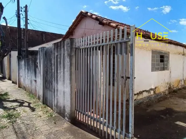 Casa com 270m² 2 quartos e 2 banheiros, à venda, no bairro Vila Marim em Votuporanga