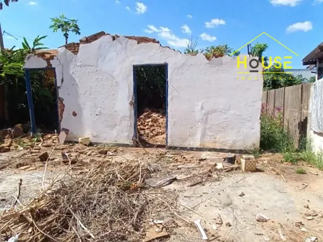 Casa com 270m² 2 quartos e 2 banheiros, à venda, no bairro Vila Marim em Votuporanga
