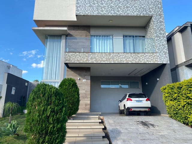 Casa com 256m² 3 quartos e 2 banheiros, à venda, no bairro Gleba Simon Frazer em Londrina